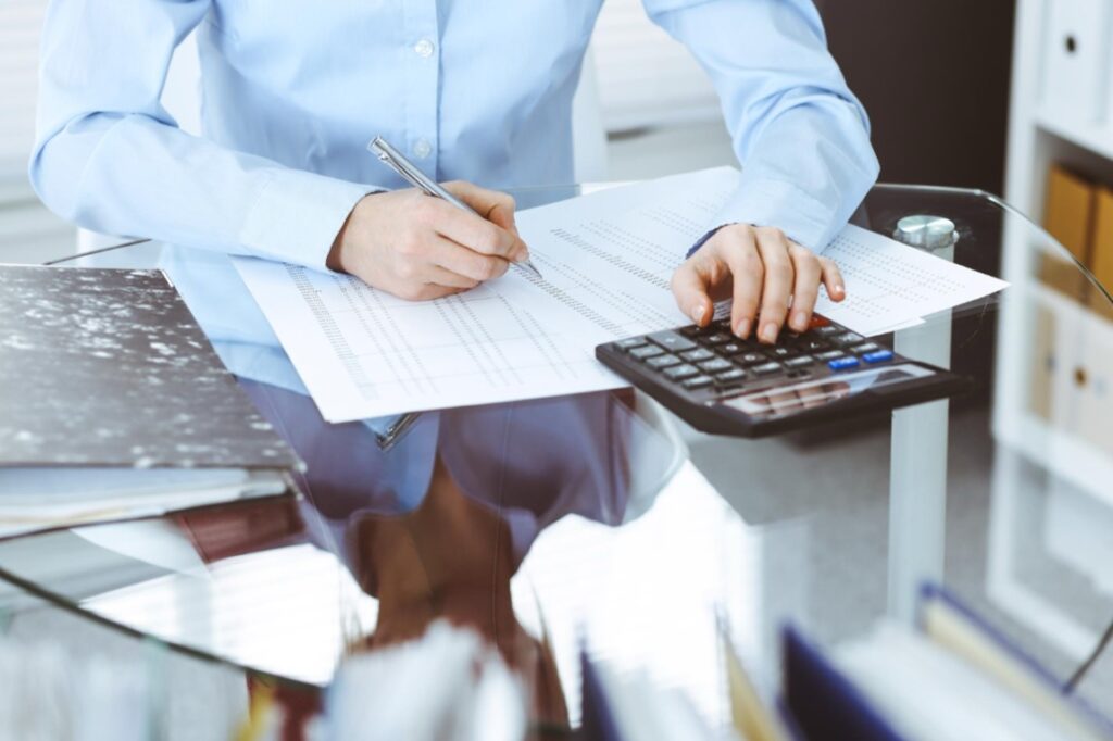 Biuro rachunkowe to nie tylko "stróż ksiąg", ale strategiczny partner, który może znacząco przyczynić się do sukcesu Twojej firmy